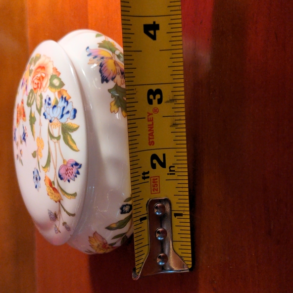 Porcelain Trinket Box.  Wildflowers and Butterflies - Picture 4 of 5